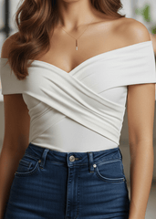 Luna | Sleeveless V-Neck Pleated Blouse