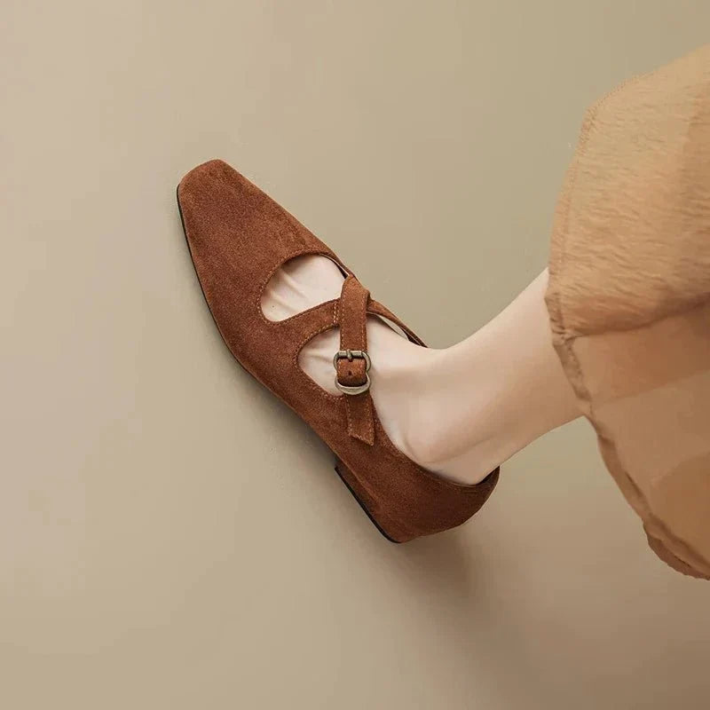 Corinne | Velvet Mule