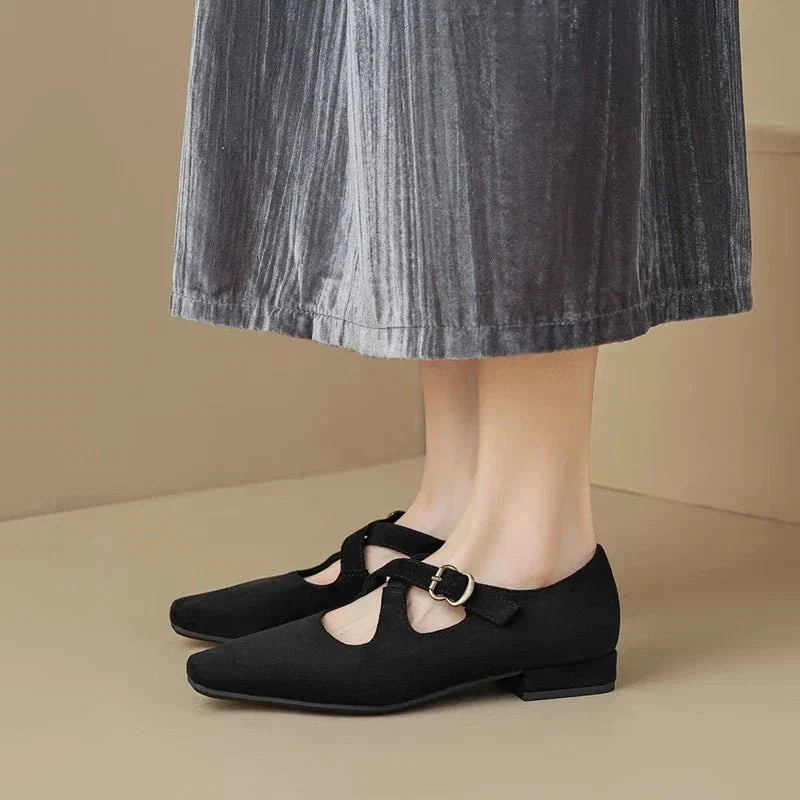 Corinne | Velvet Mule