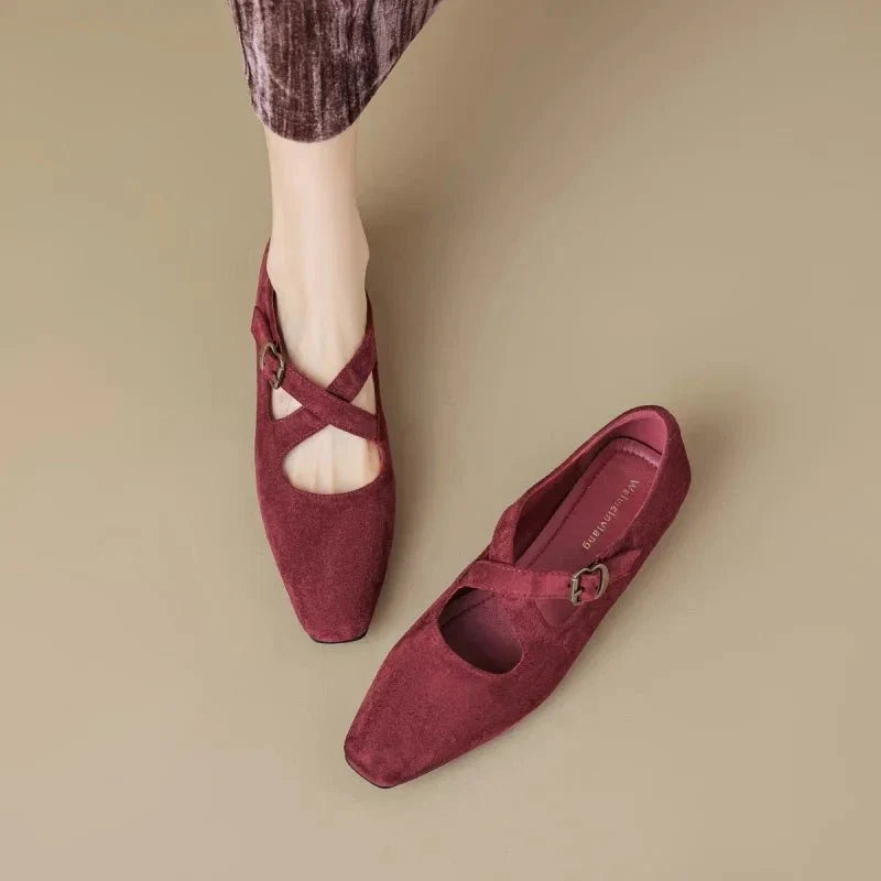 Corinne | Velvet Mule