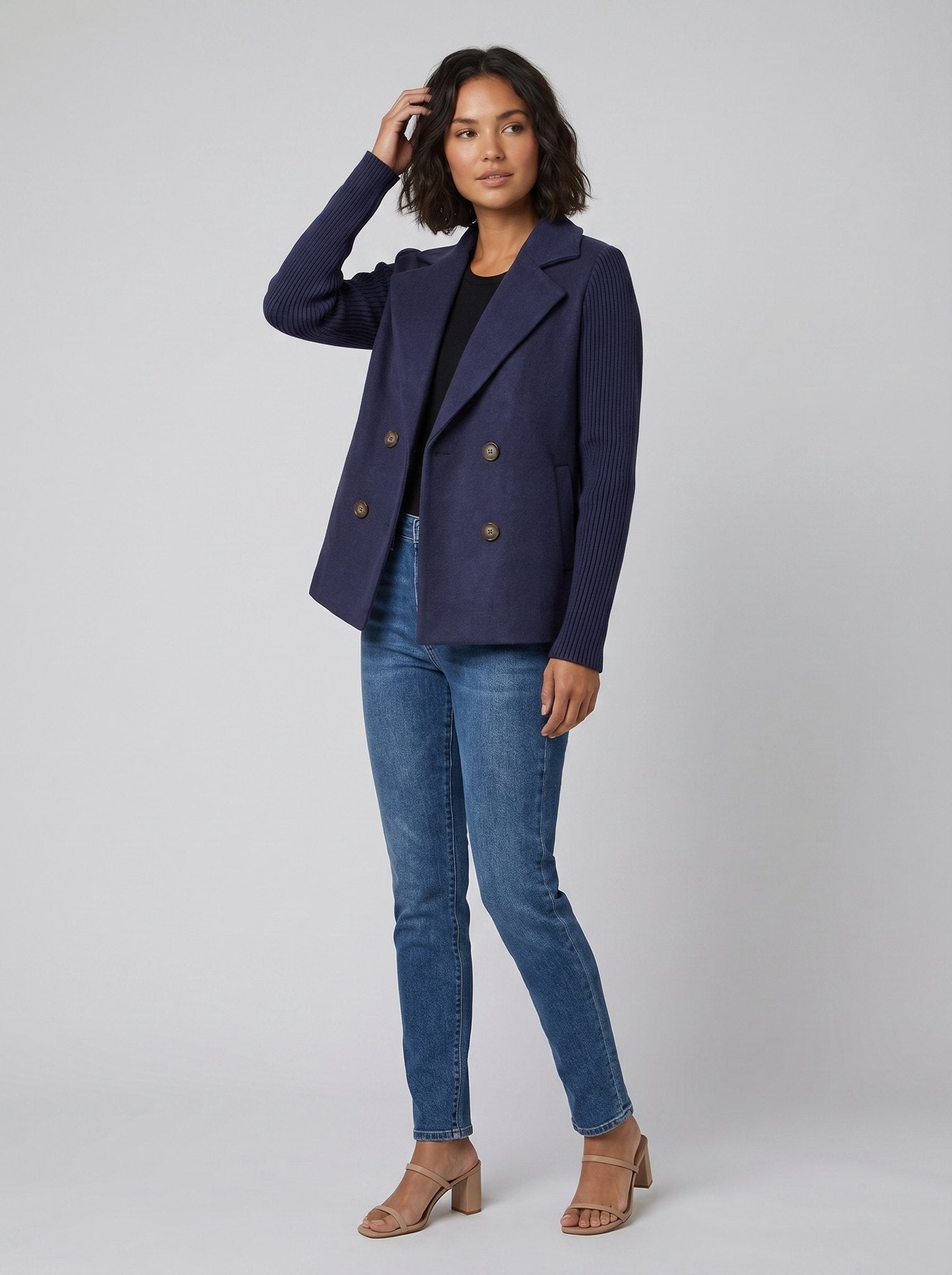 Amora | Elegant Knit-Sleeve Blazer