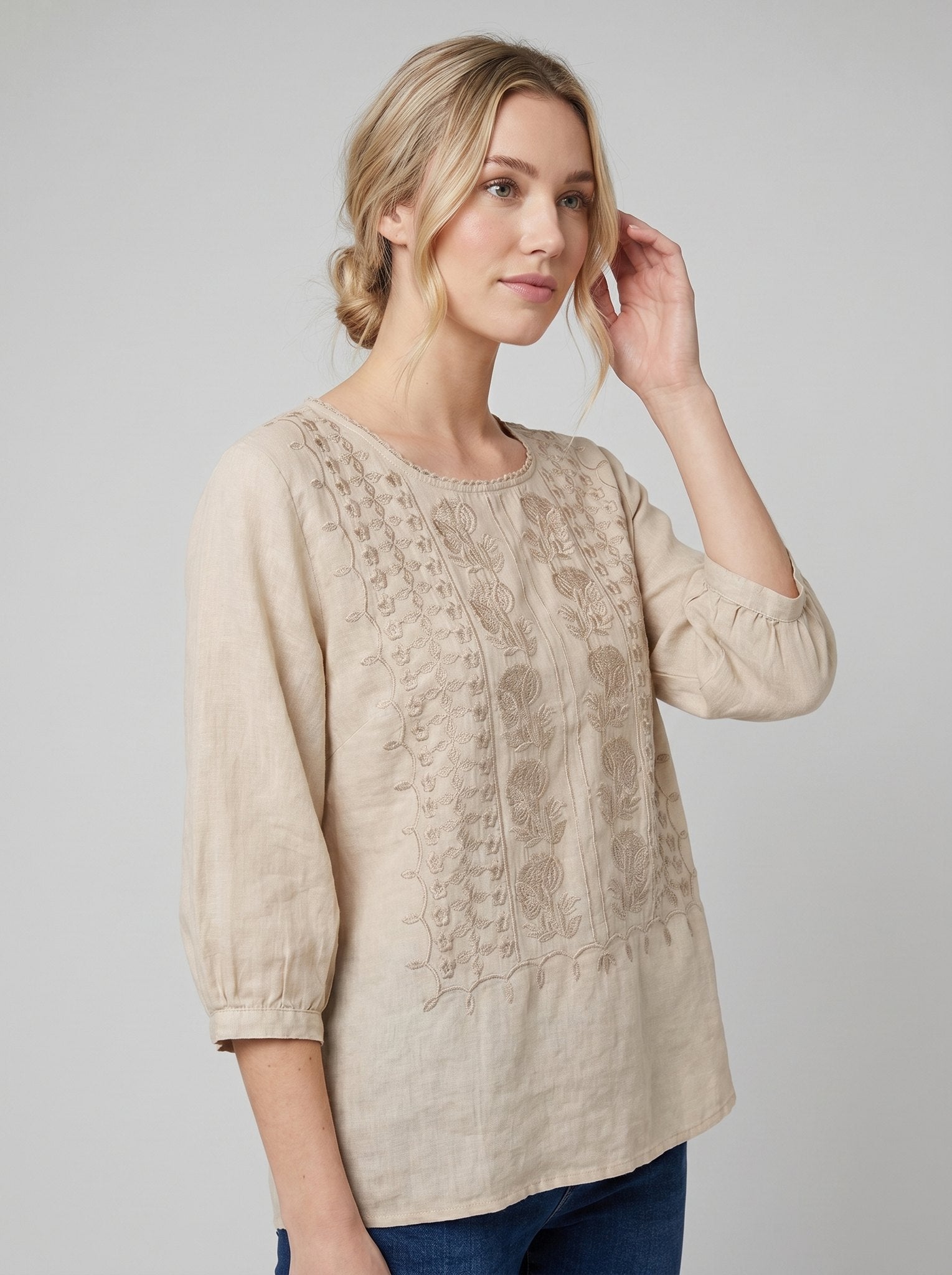 Aurora | Embroidered Relaxed Blouse