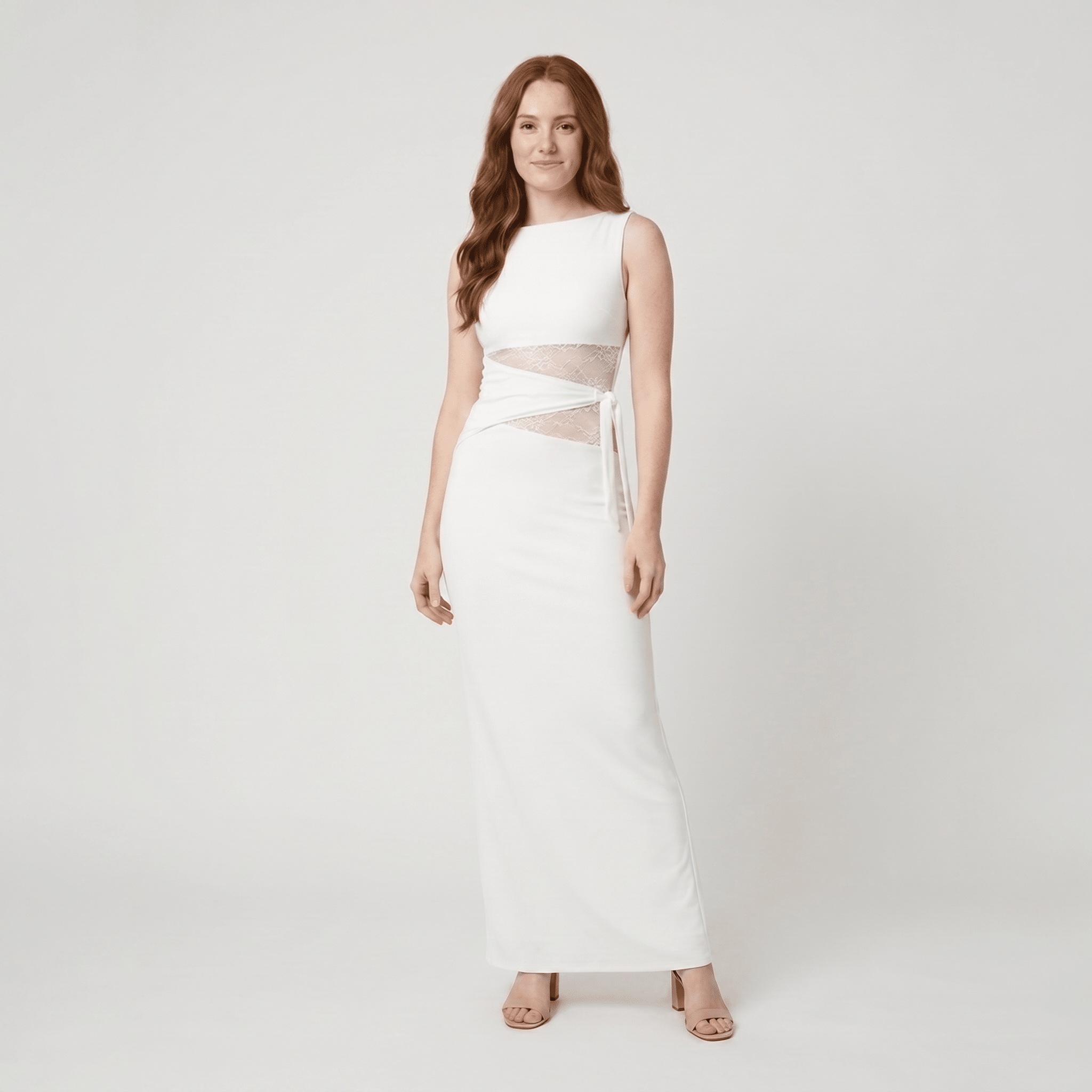 Leni | Fitted maxi dress with subtle cut-outs and laces