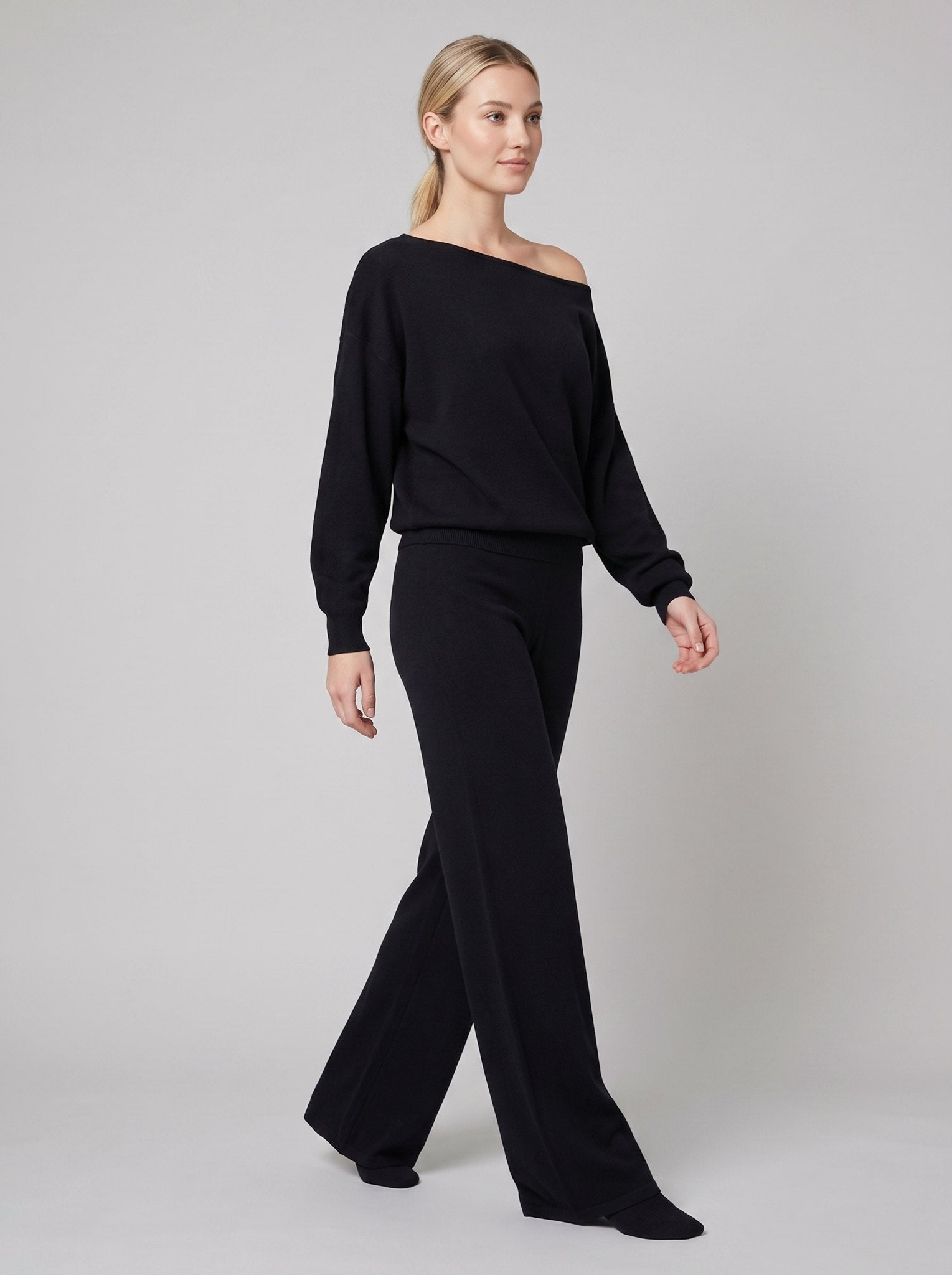 Luxe Eleganza Loungewear Set | Ultra-Soft Knit, Off-Shoulder Design